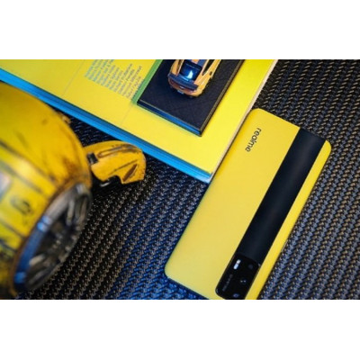 Смартфон realme GT 5G 12/256GB Racing Yellow