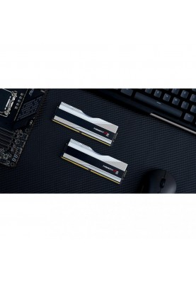 Пам'ять для настільних комп'ютерів G.Skill 32 GB (2x16GB) DDR5 6000 MHz Trident Z5 RGB Silver (F5-6000J4040F16GX2-TZ5RS)