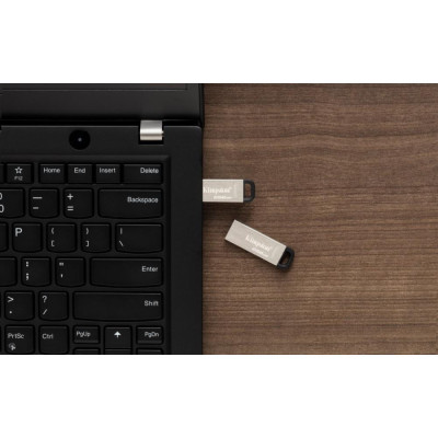 Флешка Kingston 128 GB DataTraveler Kyson (DTKN/128GB) Флешка Kingston 128 GB DataTraveler Kyson (DTKN/128GB)