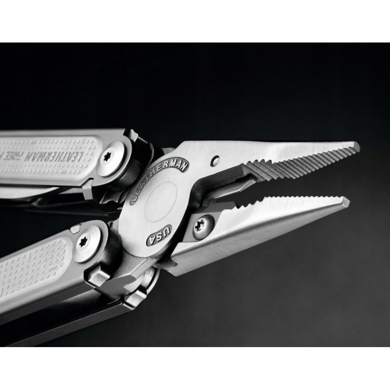 Мультитул Leatherman Free P4 (832642) 832640