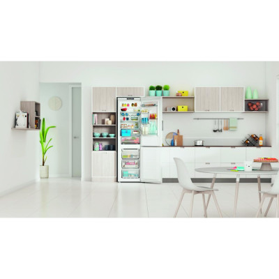 Холодильник із морозильною камерою Indesit INFC9 TI22W Холодильник із морозильною камерою Indesit INFC9 TI22W