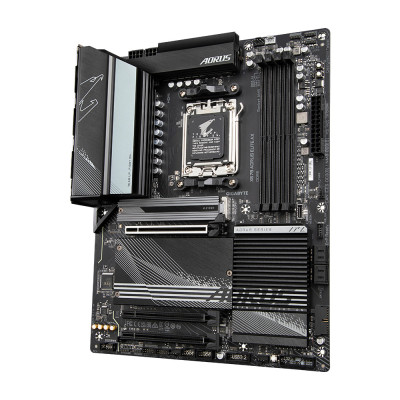 Материнська плата GIGABYTE X670 AORUS ELITE AX
