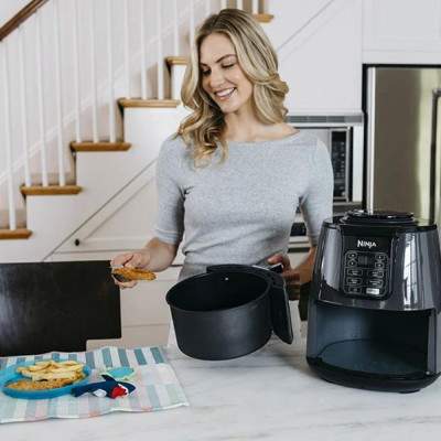 Мультипіч (аерофритюрниця) NINJA Air Fryer AF100EU
