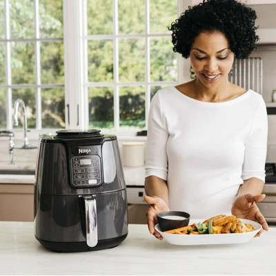 Мультипіч (аерофритюрниця) NINJA Air Fryer AF100EU