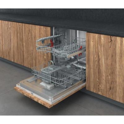Посудомийна машина Hotpoint-Ariston HIS 3010 Посудомийна машина Hotpoint-Ariston HIS 3010