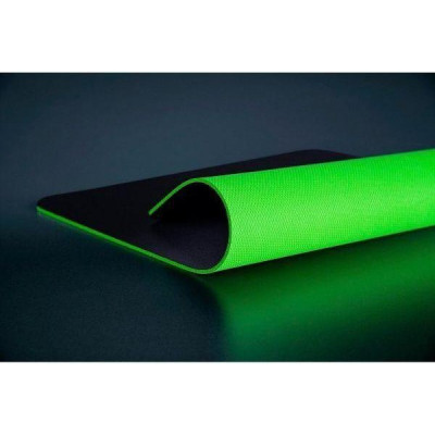 Килимок для миші Razer Gigantus V2 M Speed/Control (RZ02-03330200-R3M1)