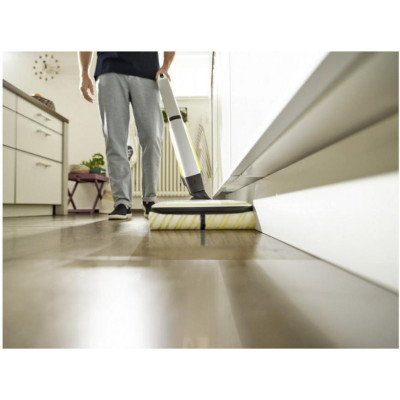 Миючий вертикальний пилосос (електрошвабра) Karcher FC 7 Cordless (1.055-701.0)