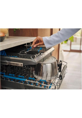 Міксер Electrolux ESM4W