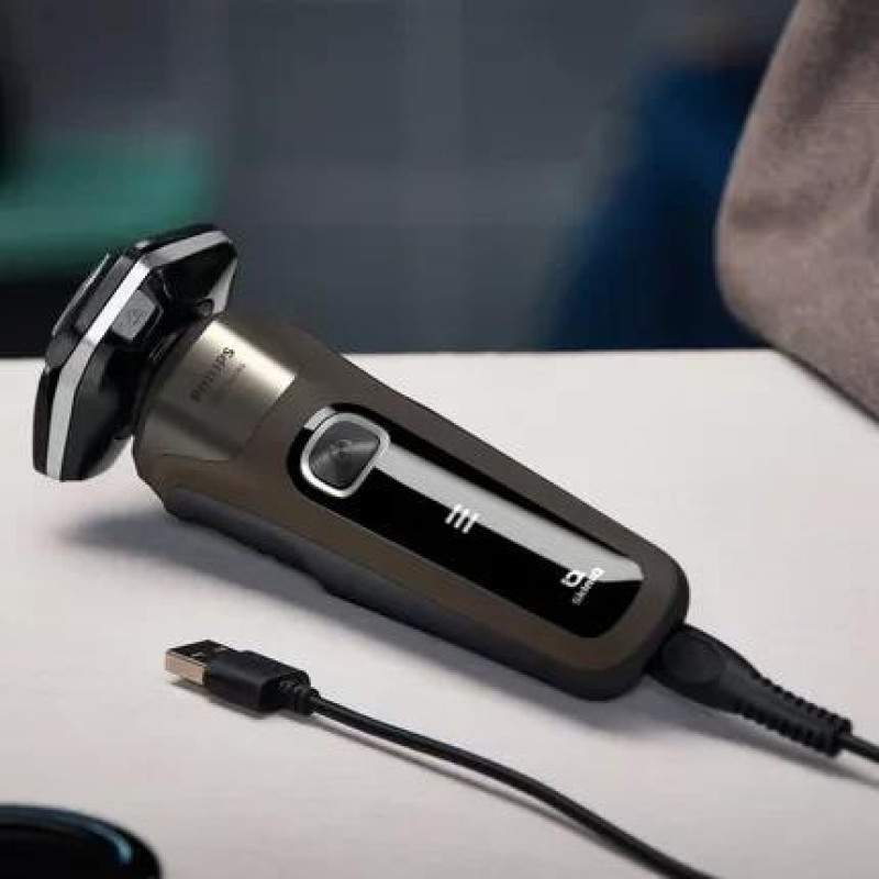 Електробритва чоловіча Philips Shaver series 5000 S5886/30