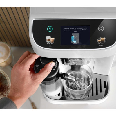 Кавомашина автоматична Delonghi Magnifica Plus ECAM 320.60.W