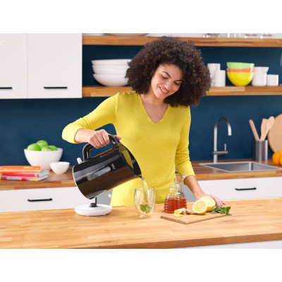Електрочайник Braun WK1100 BK Електрочайник Braun WK1100 BK