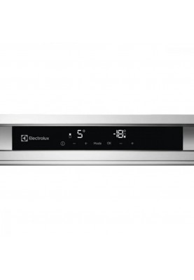 Холодильник із морозильною камерою Electrolux RNS7TE18S