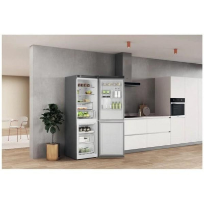 Холодильник із морозильною камерою Whirlpool W7X 82O OX