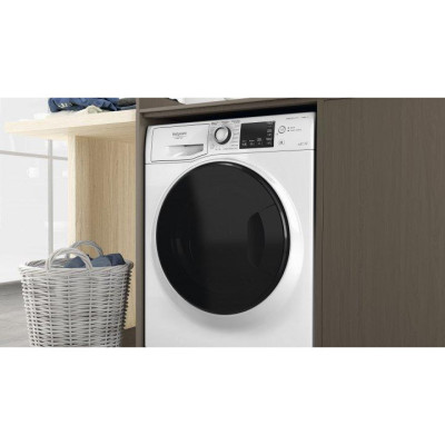 Пральна машина автоматична Hotpoint-Ariston NDB 10570 DA
