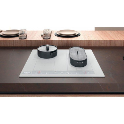 Варильна поверхня електрична Hotpoint-Ariston HB 8460B NE/W