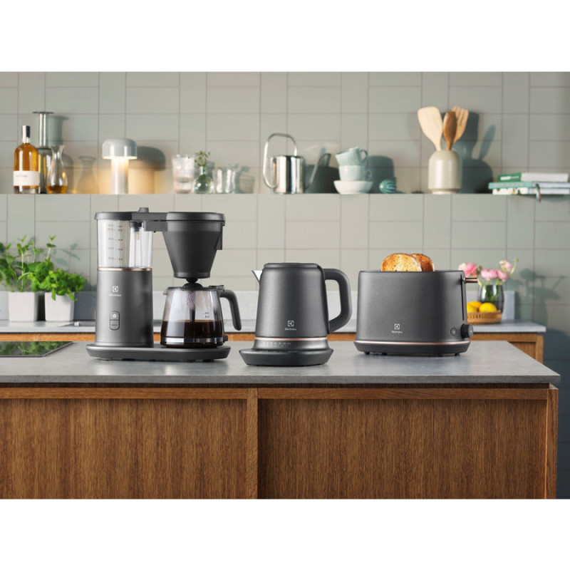 Тостер Electrolux E7T1-6BP