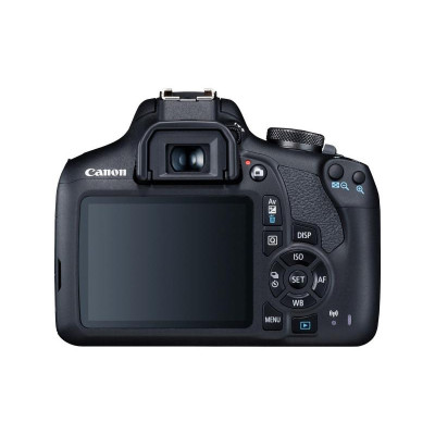 Дзеркальний фотоапарат Canon EOS 2000D kit (18-55mm) IS II (2728C008)