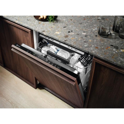 Посудомийна машина Electrolux EEZ969410W