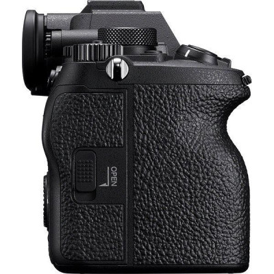 Бездзеркальна камера Sony Alpha A7 IV body (ILCE7M4B.CEC)