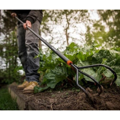 Культиватор ручний Fiskars Культиватор Solid 135714 (1016034)