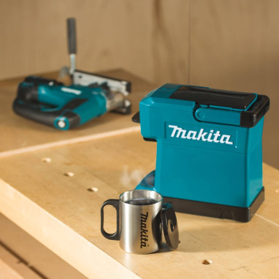 Крапельна кавоварка Makita DCM501Z
