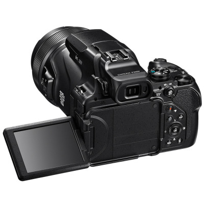 Компактний фотоапарат Nikon Coolpix P1000 (VQA060EA)