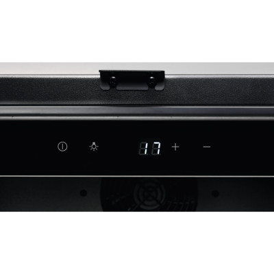 Винна шафа Electrolux EWUS052B5B