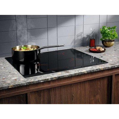 Варильна поверхня електрична Electrolux EIP6446 Варильна поверхня електрична Electrolux EIP6446