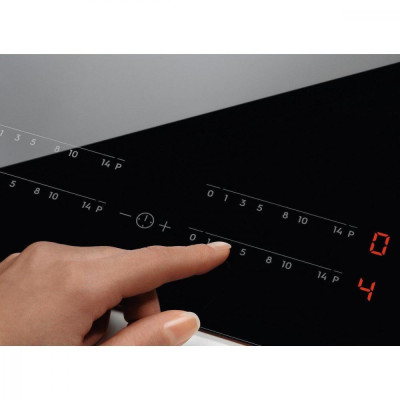 Варильна поверхня електрична Electrolux EIV634