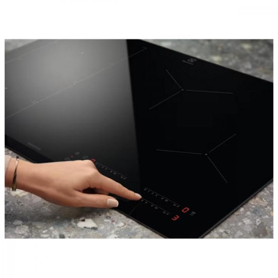 Варильна поверхня електрична Electrolux EIV854