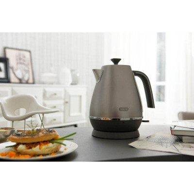 Електрочайник Delonghi KBI 2001.S