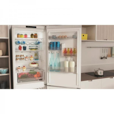 Холодильник із морозильною камерою Indesit INFC8 TI21W 0 Холодильник із морозильною камерою Indesit INFC8 TI21W 0