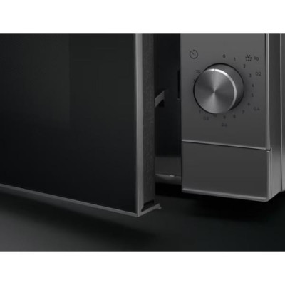 Мікрохвильова піч з грилем Electrolux EMZ421MMTI