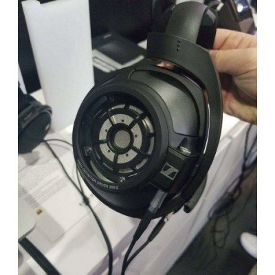 Навушники без мікрофона Sennheiser HD 820 (507435)