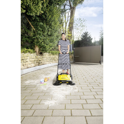 Підмітальна машина Karcher S 4 Twin (1.766-360.0)