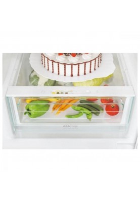 Холодильник із морозильною камерою Candy CCE4T620EB