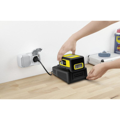 Акумулятор та зарядний пристрій Karcher 2.445-064.0