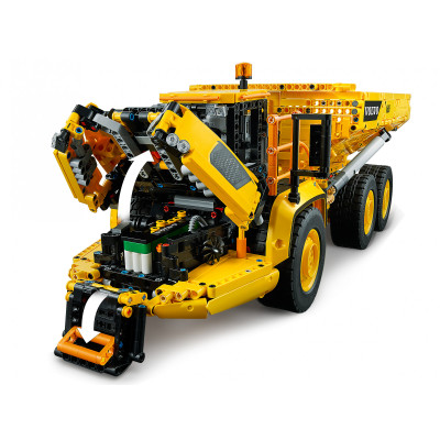 Блоковий конструктор LEGO Technic Зчленований самоскид 6x6 Volvo (42114)