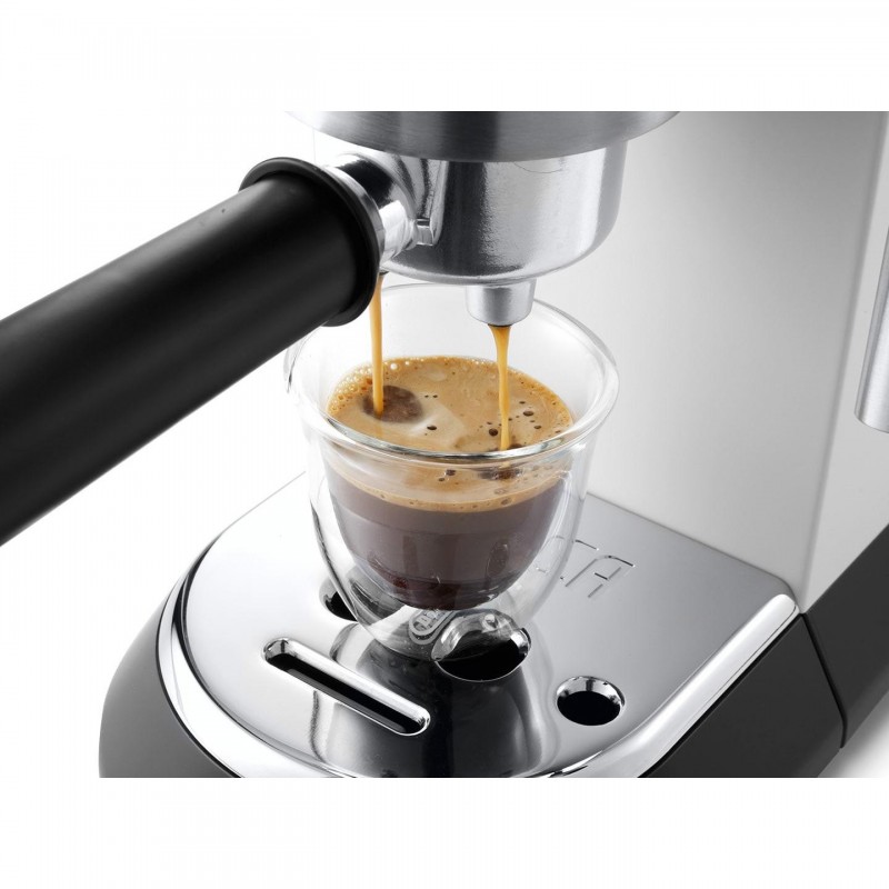 Ріжкова кавоварка еспресо DeLonghi EC 685.W