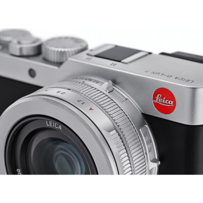 Компактний фотоапарат Leica D-LUX 7