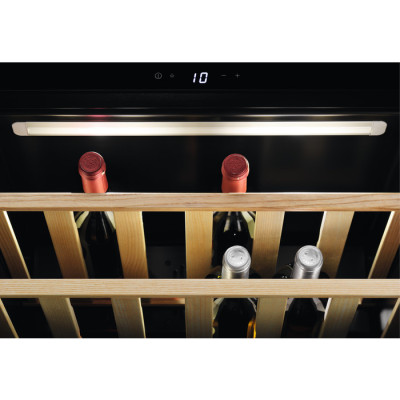 Винный шкаф Electrolux KBW5X Винный шкаф Electrolux KBW5X