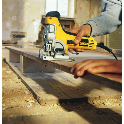 Електролобзик DeWALT DW333KT