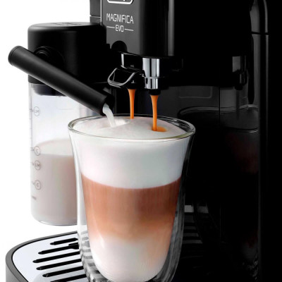 Кавомашина автоматична Delonghi Magnifica Evo ECAM 290.51.B