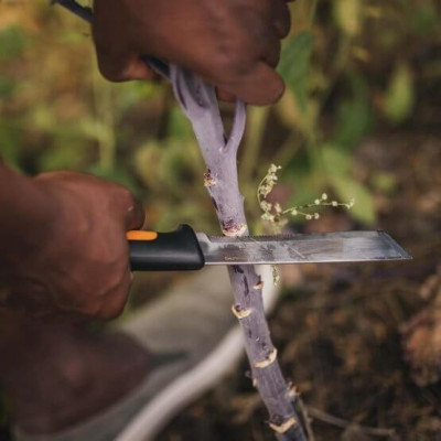 Ручний садовий ніж Fiskars X-series K82 (1062830)