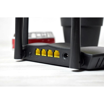 Wi-Fi роутер Tenda AC8