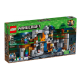 Блоковий конструктор LEGO Minecraft Пригоди на скелях (21147)