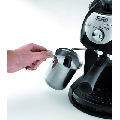 Рожкова кавоварка еспресо DeLonghi EC 201.CD.B