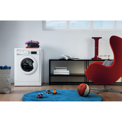 Пральна машина автоматична Indesit EWDE 751451 W Пральна машина автоматична Indesit EWDE 751451 W