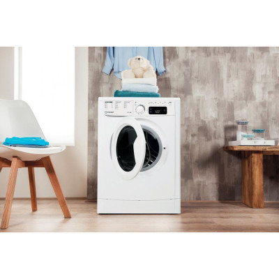 Пральна машина автоматична Indesit EWDE 751451 W Пральна машина автоматична Indesit EWDE 751451 W