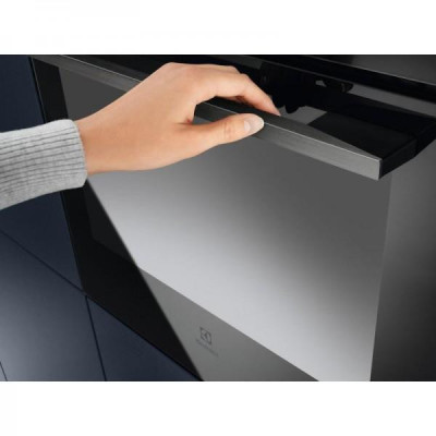 Духовка електрична Electrolux KOEBP39WX